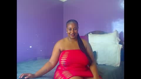 Snapshot of creamylea chatting on December 15, 2025, 10:19 am CreamyLea online show from December 15, 2025, 10:19 am