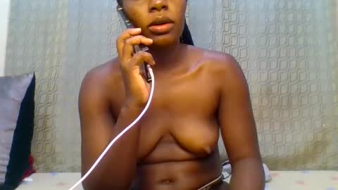 Snapshot of creamypussy15 chatting on February 11, 2026, 10:42 am MARY online show from February 11, 2026, 10:42 am