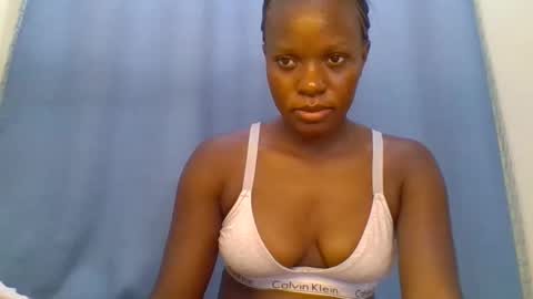 Snapshot of creamypussy15 chatting on February 27, 2026, 5:02 pm MARY online show from February 27, 2026, 5:02 pm