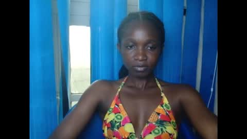 Snapshot of creamyxsugar chatting on September 16, 2025, 10:27 am creamyxsugar online show from September 16, 2025, 10:27 am