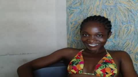 Snapshot of creamyxsugar chatting on September 28, 2025, 12:21 pm creamyxsugar online show from September 28, 2025, 12:21 pm