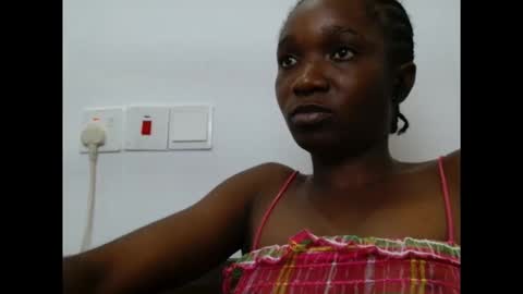 Snapshot of creamyxsugar chatting on October 3, 2025, 9:23 pm creamyxsugar online show from October 3, 2025, 9:23 pm