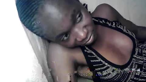 Snapshot of creamyxsugar chatting on October 21, 2025, 9:54 am creamyxsugar online show from October 21, 2025, 9:54 am