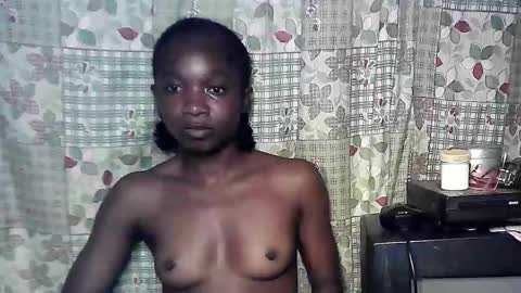 Snapshot of creamyxsugar chatting on October 27, 2025, 11:41 pm creamyxsugar online show from October 27, 2025, 11:41 pm