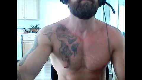 Snapshot of creatureofbeauty chatting on April 22, 2026, 3:13 pm creatureofbeauty online show from April 22, 2026, 3:13 pm