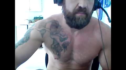 Snapshot of creatureofbeauty chatting on April 24, 2026, 3:58 pm creatureofbeauty online show from April 24, 2026, 3:58 pm