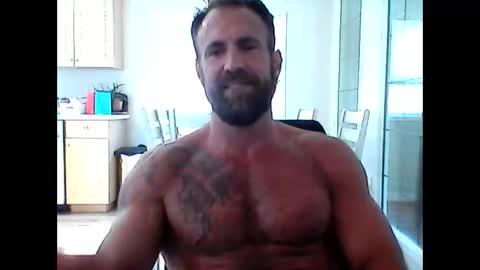 Snapshot of creatureofbeauty chatting on May 24, 2026, 8:03 pm creatureofbeauty online show from May 24, 2026, 8:03 pm