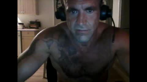Snapshot of creatureofbeauty chatting on May 30, 2026, 5:04 am creatureofbeauty online show from May 30, 2026, 5:04 am
