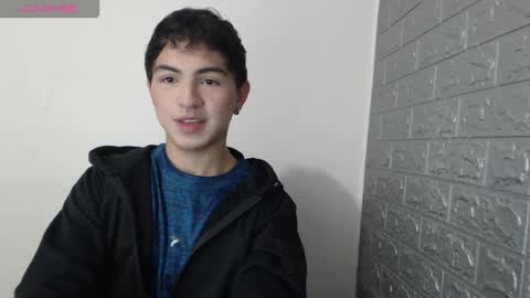 Snapshot of criissfer chatting on February 25, 2026, 8:18 pm criissfer online show from February 25, 2026, 8:18 pm