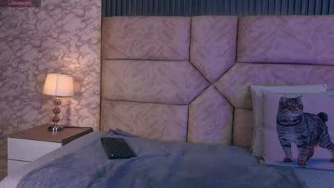 Cristina Sweet online show from February 9, 2026, 11:58 am