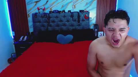 CRISANDMERY online show from March 15, 2026, 2:17 am