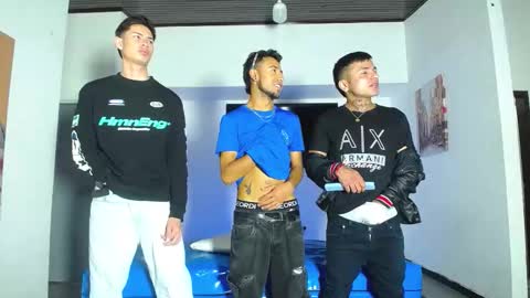 Snapshot of crismens chatting on October 18, 2025, 6:52 pm crismens online show from October 18, 2025, 6:52 pm