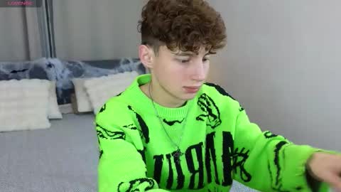 Snapshot of crisp1n chatting on November 8, 2025, 3:12 pm Chris online show from November 8, 2025, 3:12 pm