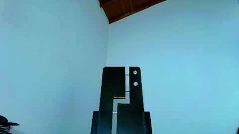 Cristopher online show from April 8, 2026, 1:05 am