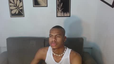 Snapshot of criss_zuri chatting on September 25, 2025, 11:25 am criss_zuri online show from September 25, 2025, 11:25 am