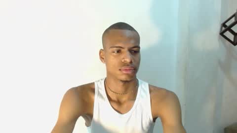 Snapshot of criss_zuri chatting on October 9, 2025, 11:30 am criss_zuri online show from October 9, 2025, 11:30 am