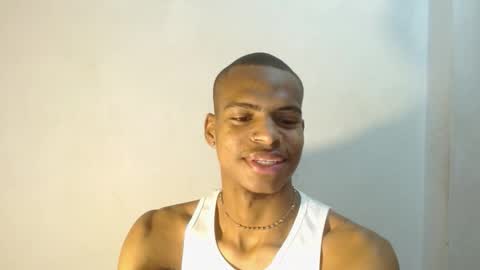 Snapshot of criss_zuri chatting on October 11, 2025, 12:04 pm criss_zuri online show from October 11, 2025, 12:04 pm