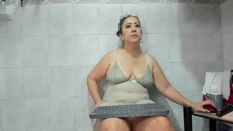 Cristal online show from February 9, 2025, 6:47 pm