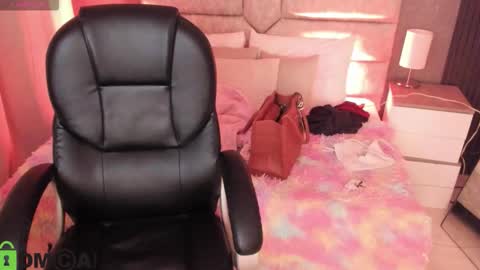 cristal__adams online show from February 20, 2026, 11:54 am
