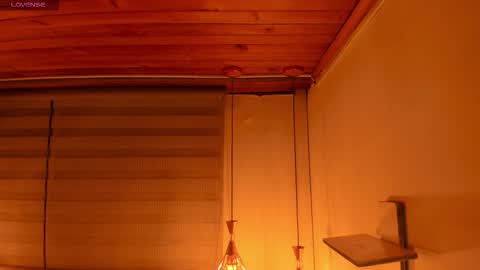 Cristal online show from February 17, 2026, 3:58 am