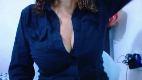 Snapshot of cristal_collins1 chatting on February 20, 2025, 8:50 am cristal_collins1 online show from February 20, 2025, 8:50 am