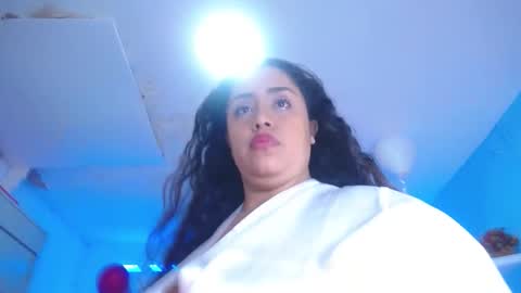 Milena online show from February 15, 2026, 7:51 am