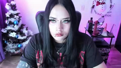 Snapshot of cristal_kosh chatting on December 20, 2024, 3:00 pm Cris online show from December 20, 2024, 3:00 pm