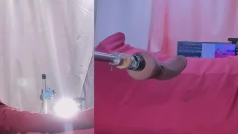 cristal_thompson_ online show from May 27, 2026, 12:46 pm