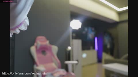 Snapshot of cristalhill chatting on November 2, 2025, 11:29 pm Laura online show from November 2, 2025, 11:29 pm