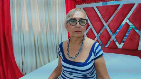 Snapshot of cristalmature chatting on June 3, 2026, 12:41 pm cristalmature online show from June 3, 2026, 12:41 pm