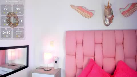 cristal online show from January 24, 2025, 3:45 pm