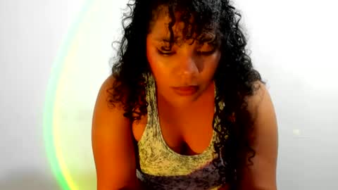 cristal online show from October 3, 2025, 3:58 am