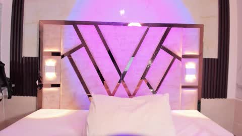 Snapshot of cristhinbrown chatting on February 11, 2026, 6:46 pm cristin online show from February 11, 2026, 6:46 pm