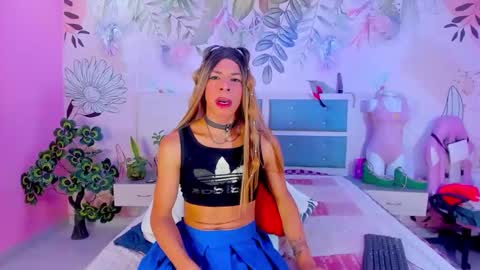 Snapshot of cristhy_huge_cockts chatting on September 29, 2025, 2:49 am cristhy_huge_cockts online show from September 29, 2025, 2:49 am