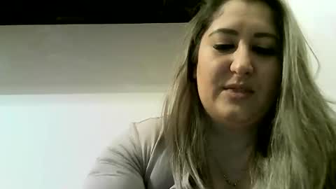 Snapshot of cristina20021991 chatting on January 1, 2025, 6:06 pm cristina20021991 online show from January 1, 2025, 6:06 pm