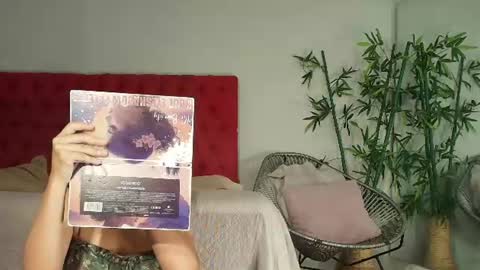 Cris  online show from July 10, 2026, 3:58 pm
