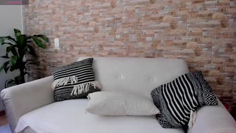 soycriss online show from December 13, 2024, 8:04 pm