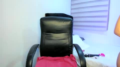 Snapshot of cristinalaurent2 chatting on December 21, 2024, 11:56 pm Cristina Laurent online show from December 21, 2024, 11:56 pm