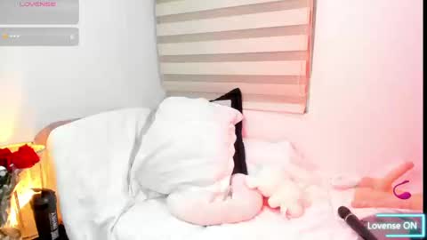 Snapshot of cristinalaurent2 chatting on September 26, 2025, 11:31 pm Cristina Laurent online show from September 26, 2025, 11:31 pm