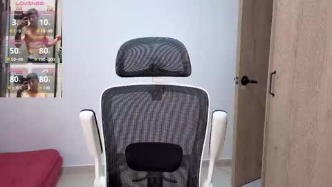 Snapshot of cristopher23_ chatting on October 12, 2025, 1:43 pm cristopher23 online show from October 12, 2025, 1:43 pm