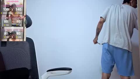 Snapshot of cristopher23_ chatting on November 20, 2025, 11:21 am cristopher23 online show from November 20, 2025, 11:21 am