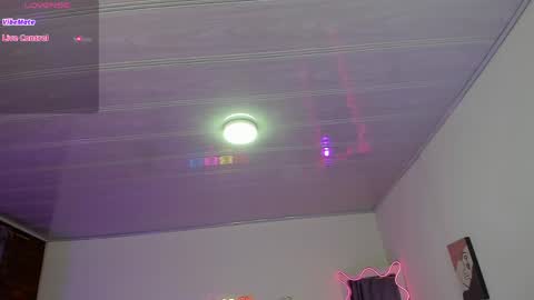 cristy_tay online show from April 1, 2026, 11:33 am