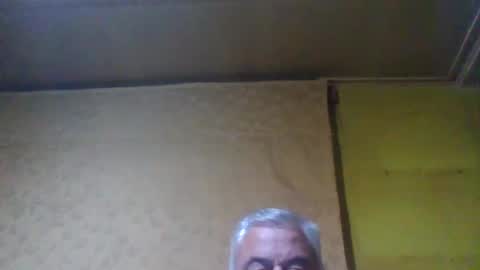 Snapshot of crmperez chatting on March 11, 2025, 1:26 am crmperez online show from March 11, 2025, 1:26 am