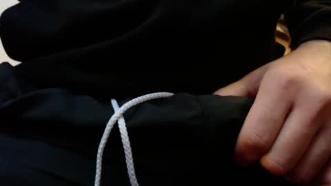 crocken_bisc online show from November 14, 2025, 3:44 pm