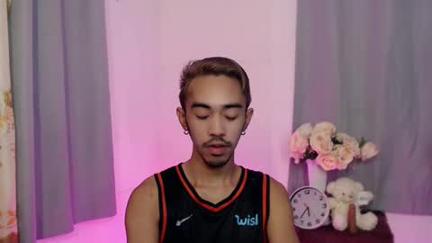 Snapshot of crocodale chatting on October 30, 2025, 2:07 pm crocodale online show from October 30, 2025, 2:07 pm