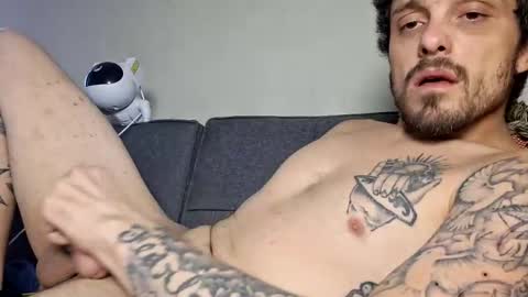 crossbo112293 online show from April 14, 2026, 11:49 am