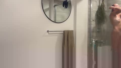 Snapshot of cruellacuck chatting on November 11, 2025, 9:15 pm CruellaCuck online show from November 11, 2025, 9:15 pm