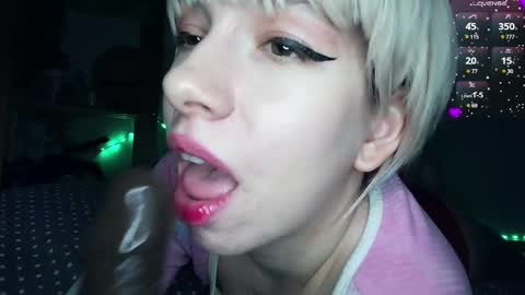 Snapshot of cruellagoth chatting on December 3, 2024, 4:17 pm Cruella online show from December 3, 2024, 4:17 pm