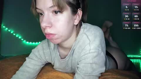 Snapshot of cruellagoth chatting on October 8, 2025, 1:14 am Cruella online show from October 8, 2025, 1:14 am