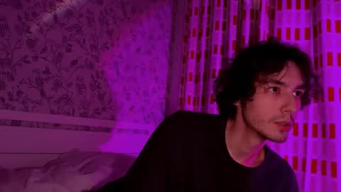 crybae0 online show from March 1, 2026, 11:29 pm